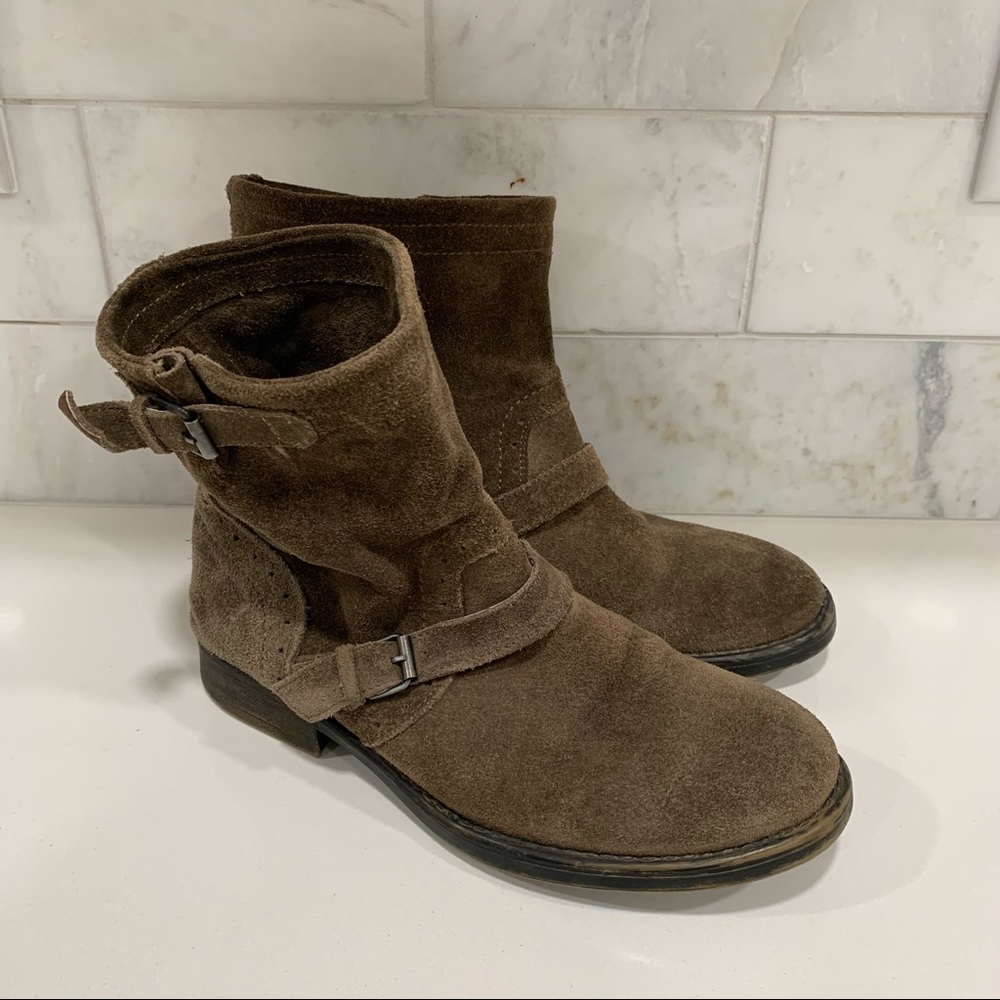 Suede brown booties